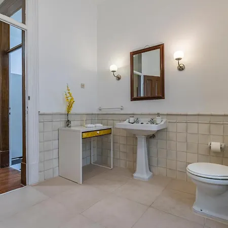 Saldanha Charming Palace Лиссабон