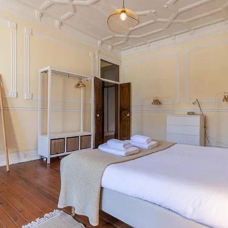 Апартаменты Saldanha Charming Palace *